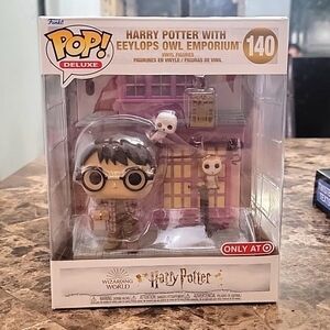 Funko Pop Deluxe #140 Harry Potter w/ Eeylops Owl Emporium Special Editi…